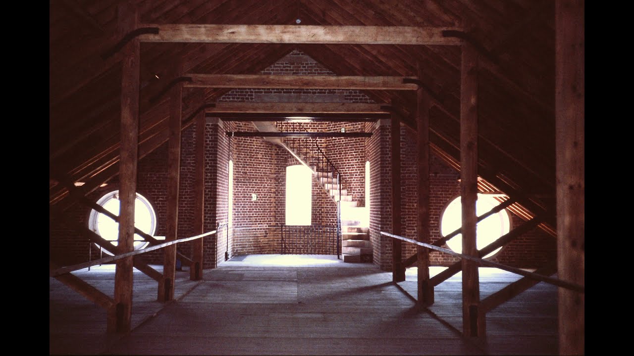 Older London Docks photographs. 1990s. Docklands. Credit John Lewis. Part Two