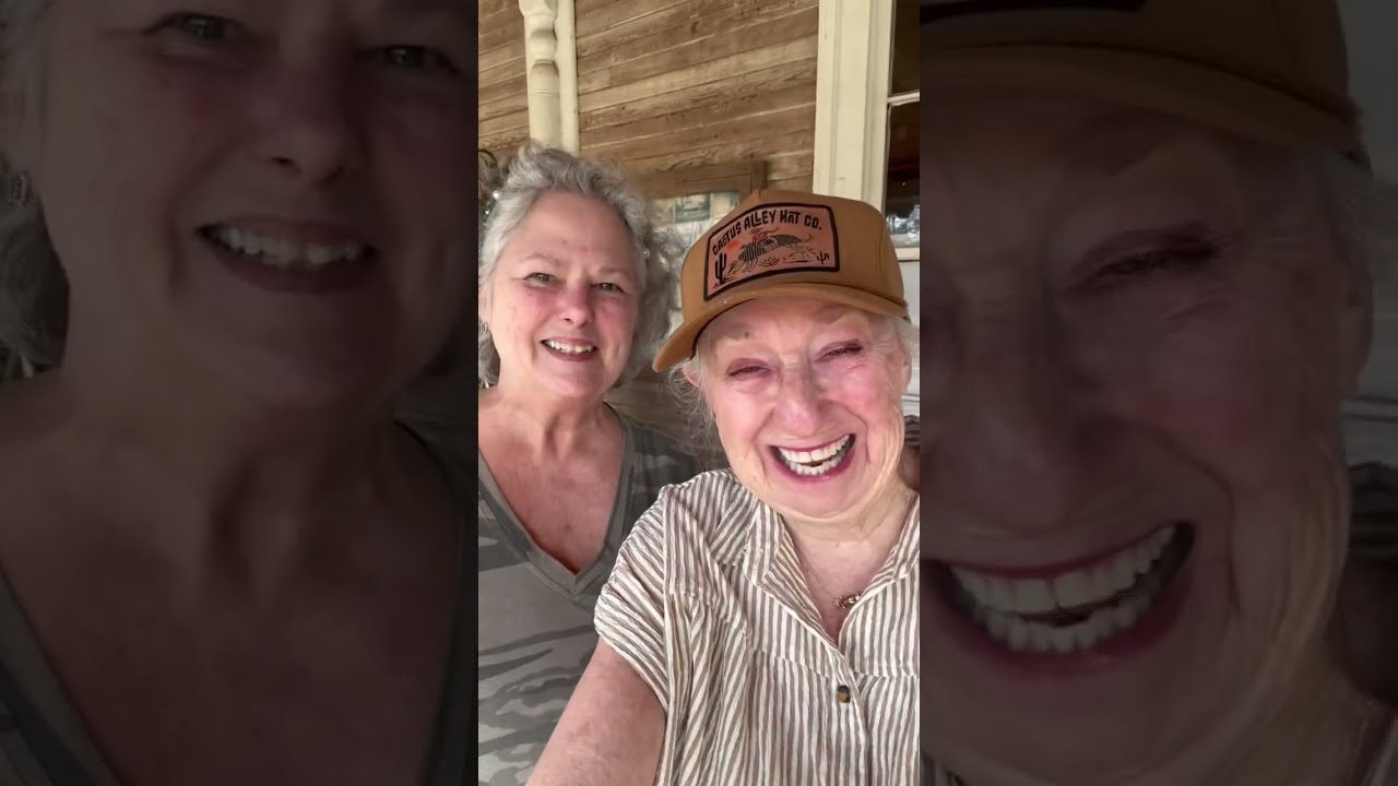 Let's take a tour of the COTTLE  HOUSE | Cooking with Brenda Gantt