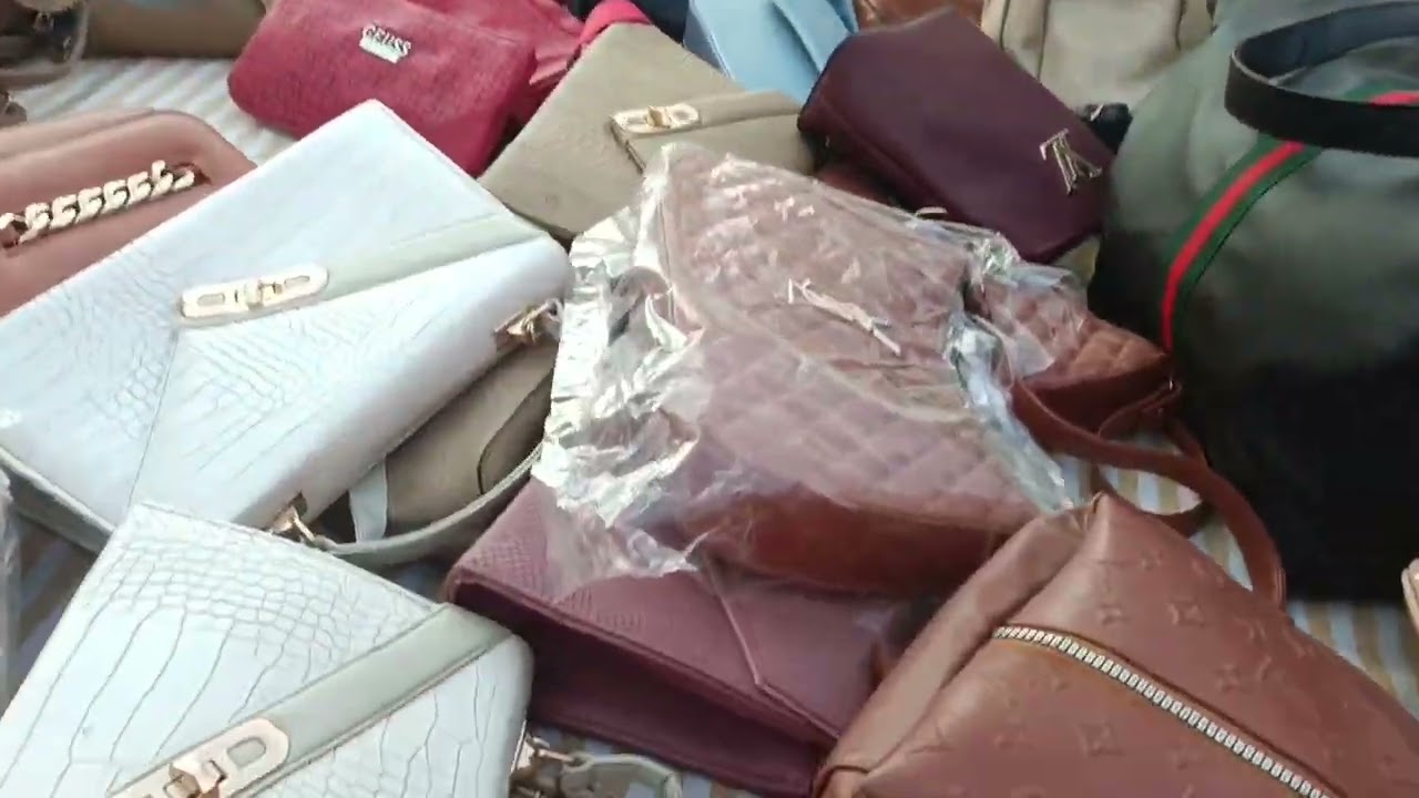 قال غير النشاط🥰أشيك فرشه شنط فى العتبه شارع الرويعي