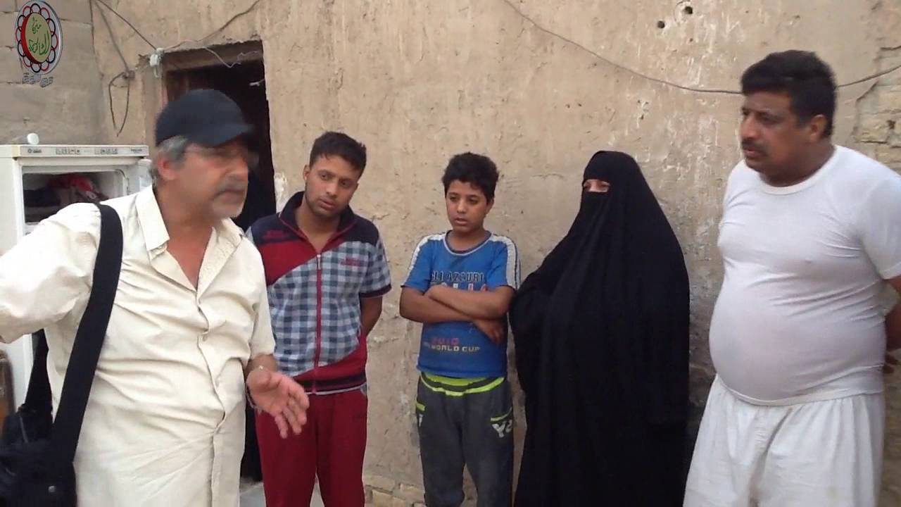 كادر مركز البصرة يزور اسرة متعففه في قضاء الزبير