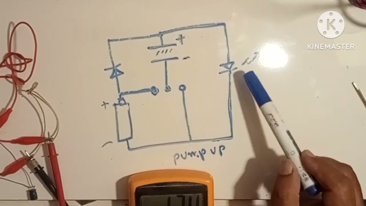 دائره المضخه pump up لرفع الفولت بمكثف وبطاريه ودايود.انظر ل داتاشيت .LA7833 لنفهم اعمق