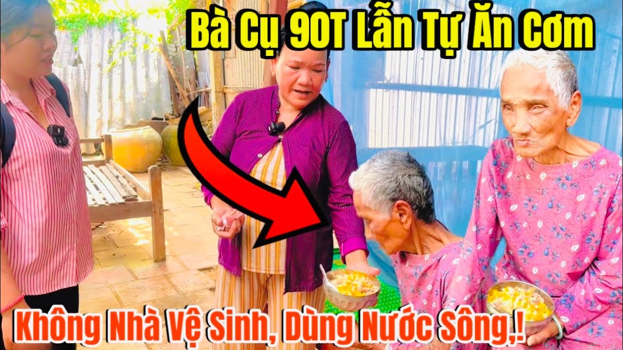 Bất ngờ chứng Kiến bà cụ 90 tuổi tự ăn cơm, câu chuyện phía sau mới thật sự xót xa,!
