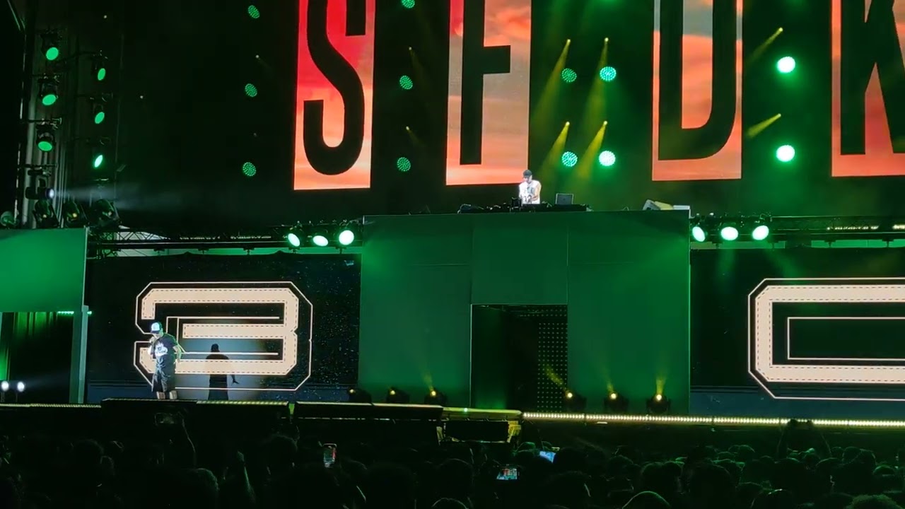 SFDK - Un Pobre Con Dinero en DIRECTO 30 ANIVERSARIO