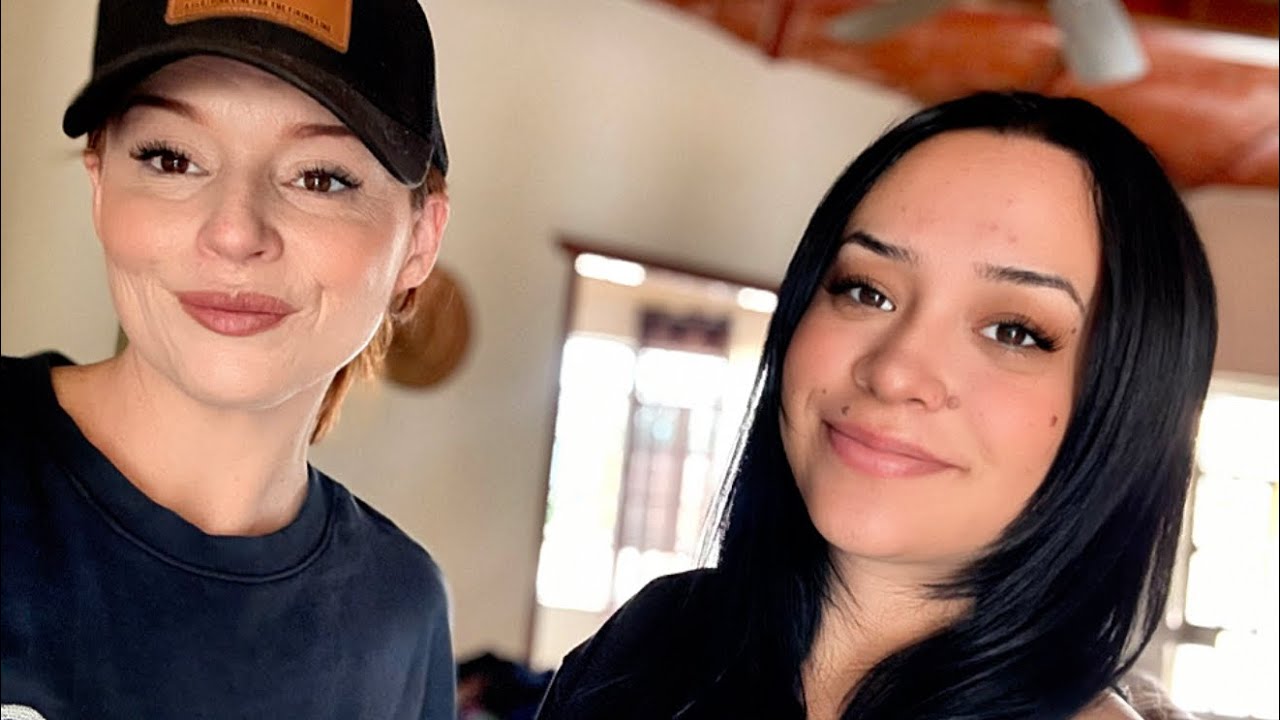 Our Family Life in Mexico 🇲🇽 Viva High school... Abby's School Uniform Hunt in Mexico!