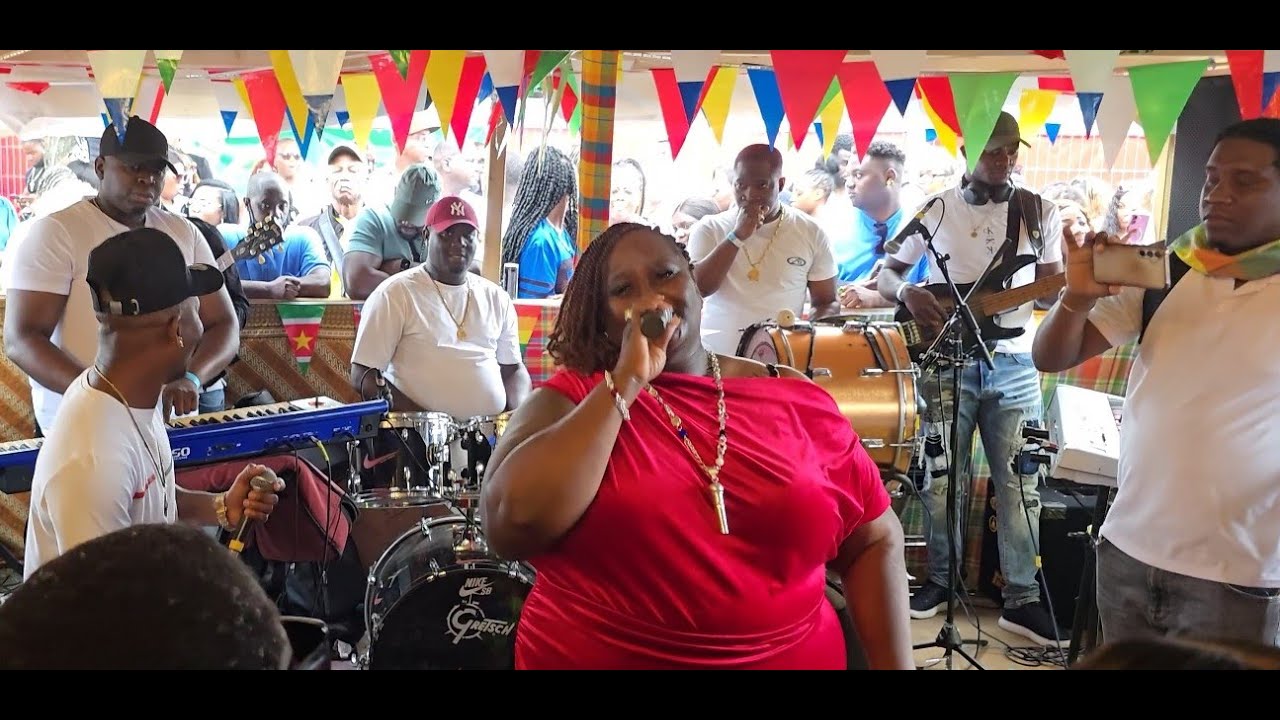 Marcha Djoe in “La Spang” tijdens “Molukse Dag” Kwaku Summer Festival Amsterdam op 26 juli 2025-Prt2