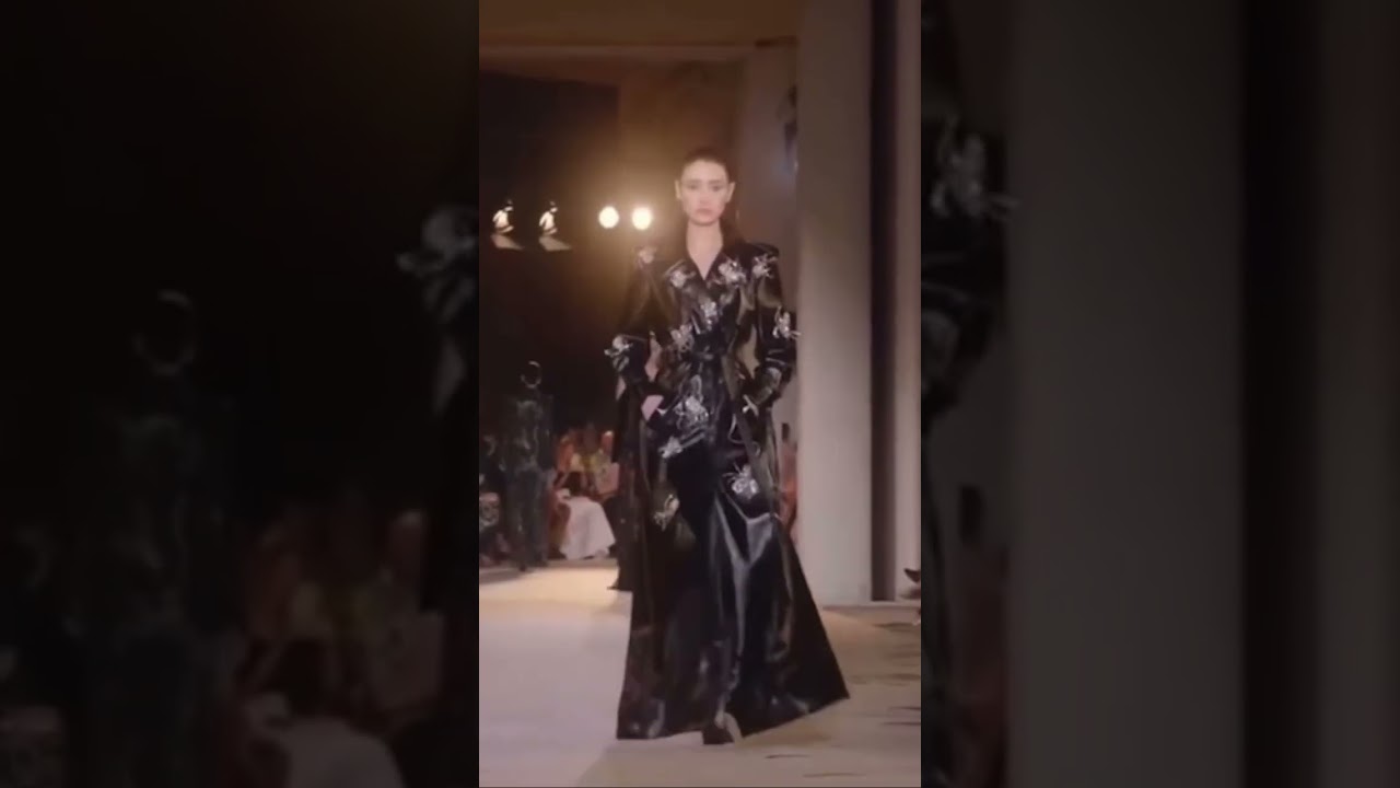 #zuhairmurad #paris #couture #hautecouture #fashiondesigner #pariscoutureweek #fashionshow #fashion