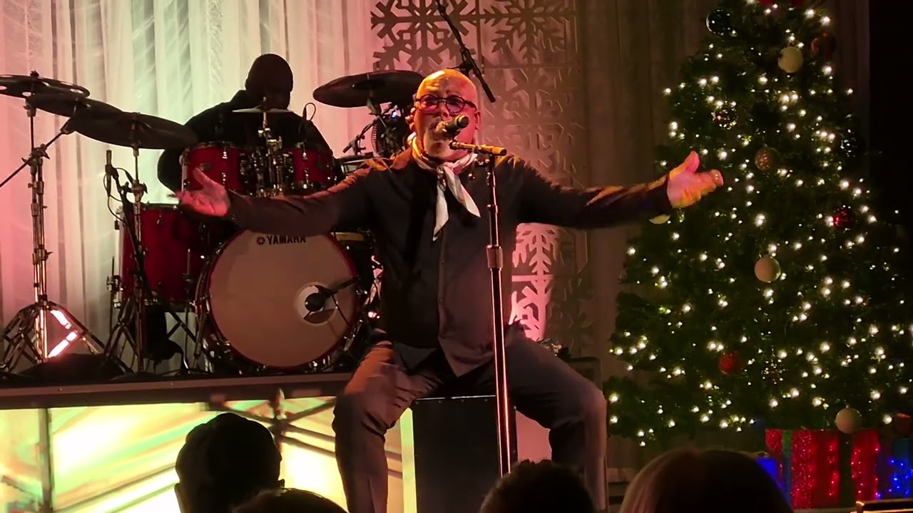 Jonathan Butler performs 