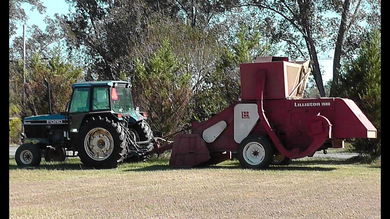 Ford 8240 Tractor, Harvesting Peanuts, Graceville, FL, Oct 2022.