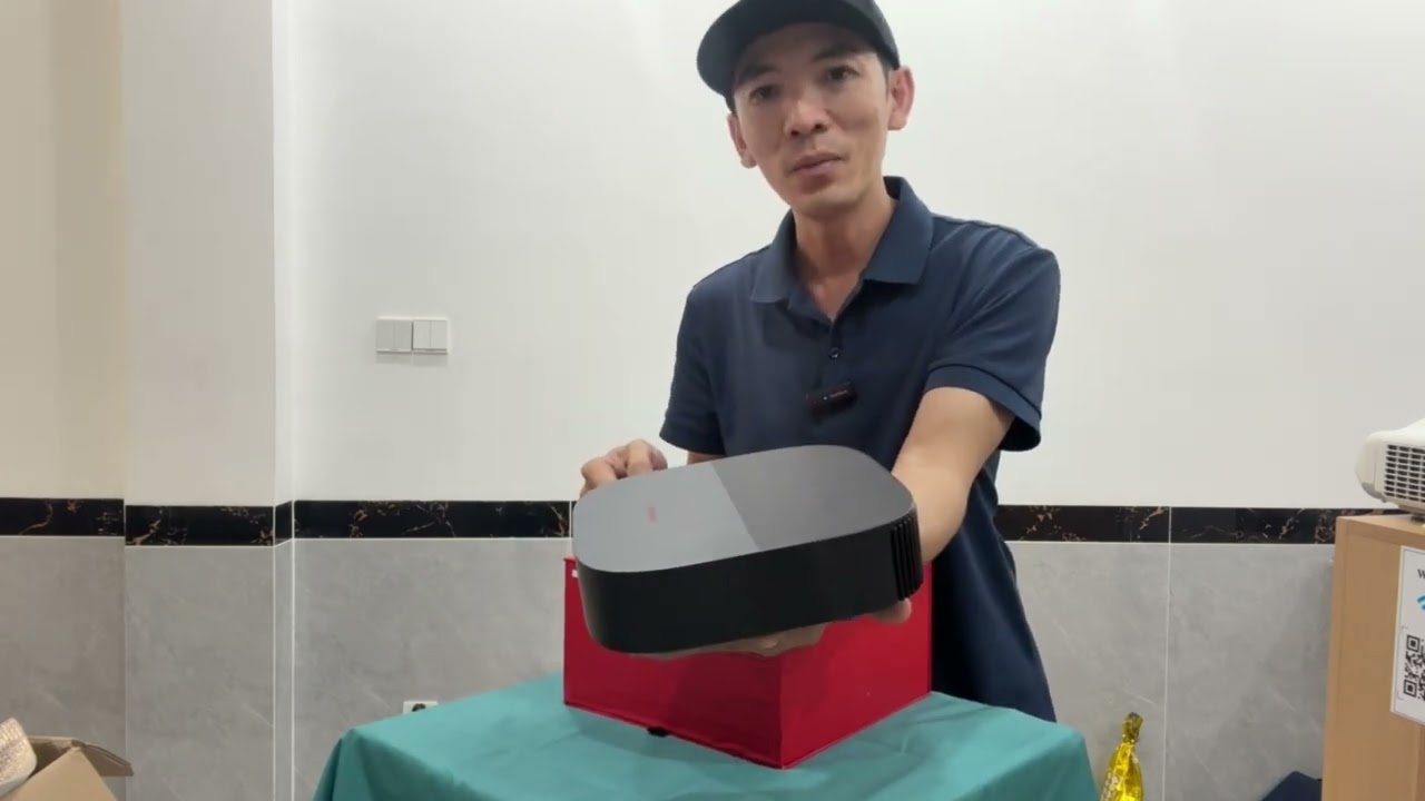 VEGA Nebula máy chiếu mini bỏ túi siêu tiện lợi cho doanh nhân và người trẻ năng động