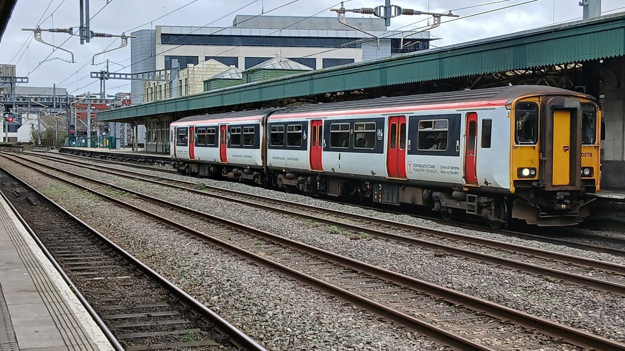 Trains at cardiff central (SWML)