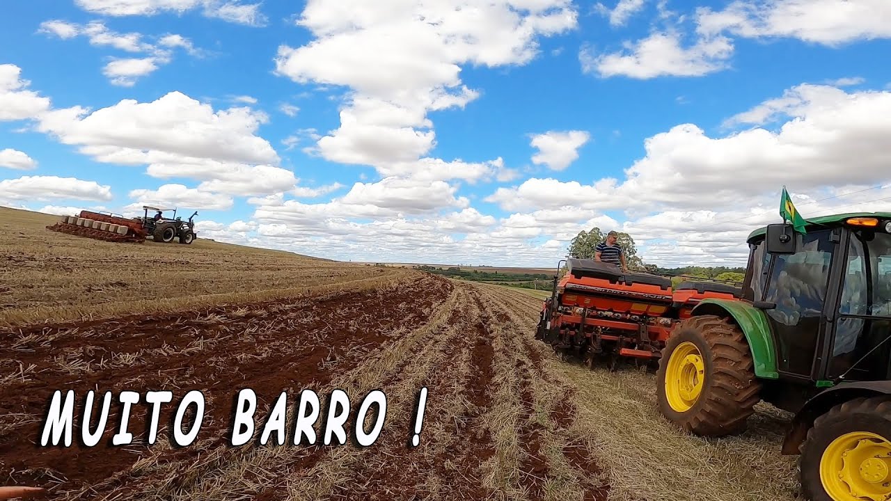 NH 7630 & JD 6100j  Amaçando Barro no Plantio da SOJA 