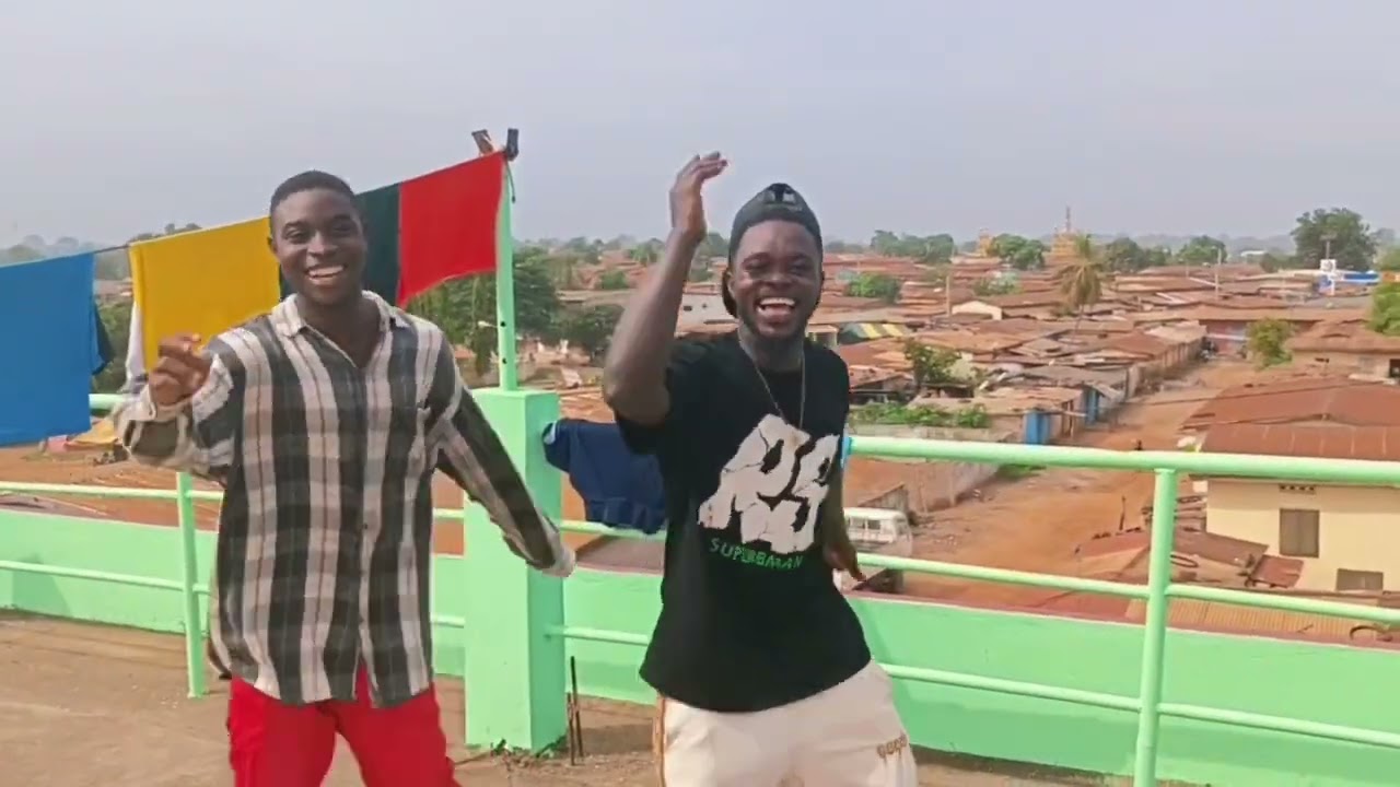 DJ ANACONDA 512 FEAT DJ LEGEND 1ER L'AMÉRICAIN DU MORONOU. NE JAMAIS ABANDONNER ON VA Y ARRIVER