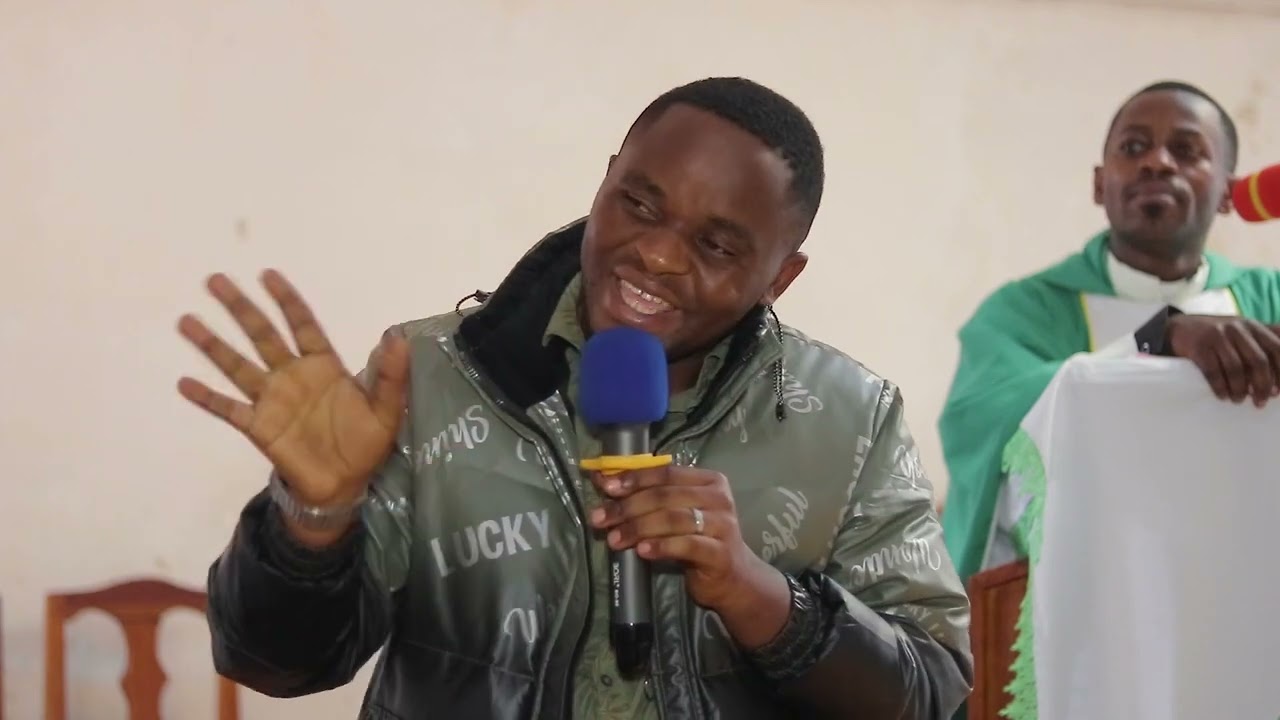 L'honorable SIMISI OBED S'adresse a la population de LUKANGA territoire de LUBERO Province de N-K