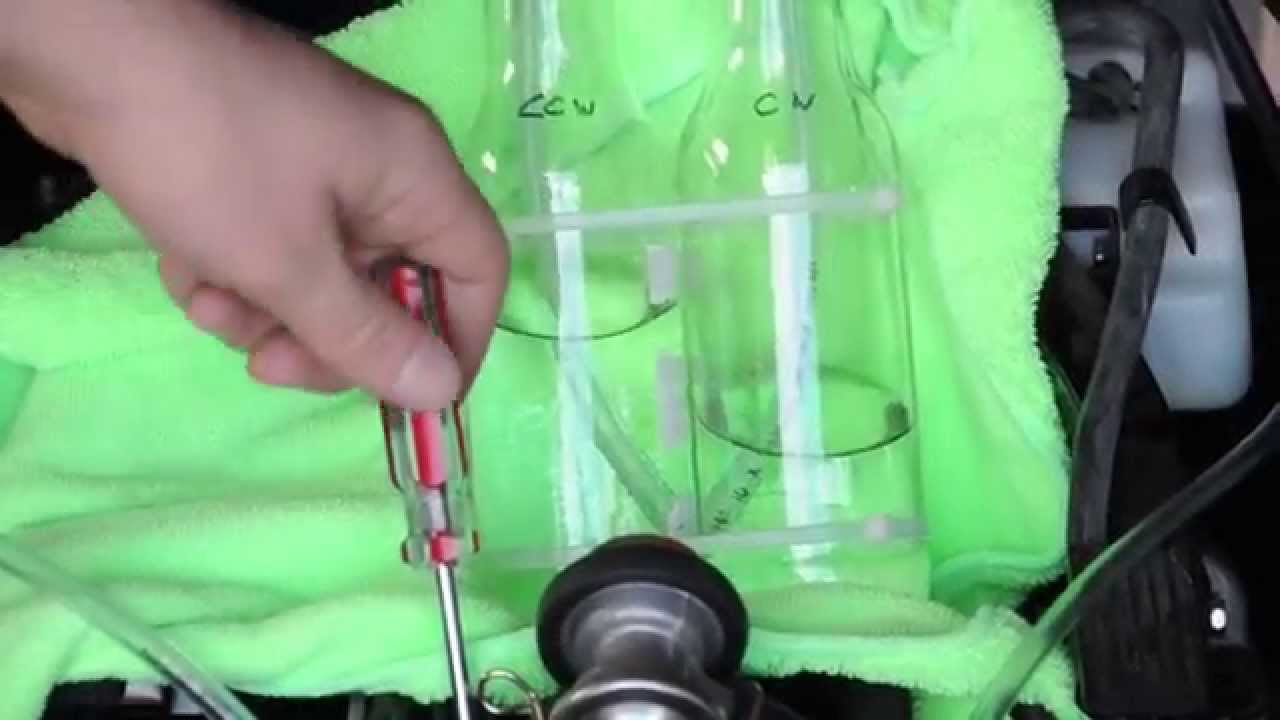 DIY bottle Manometer Carb Sync on a Kawasaki Ninja 500 motorcycle