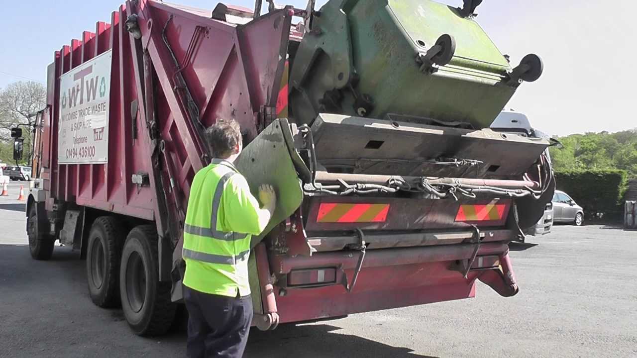 Wycombe Trade Waste: 3 x 1100l