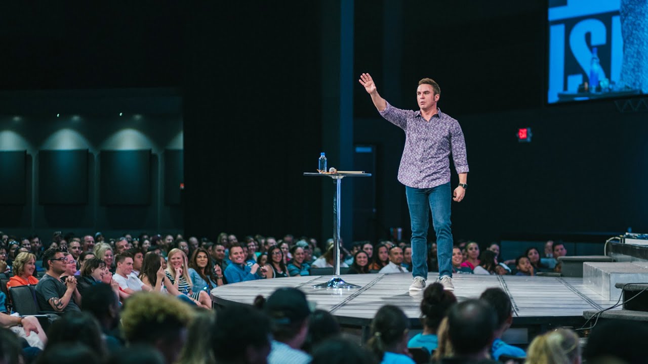 Pastor Scott Thomas