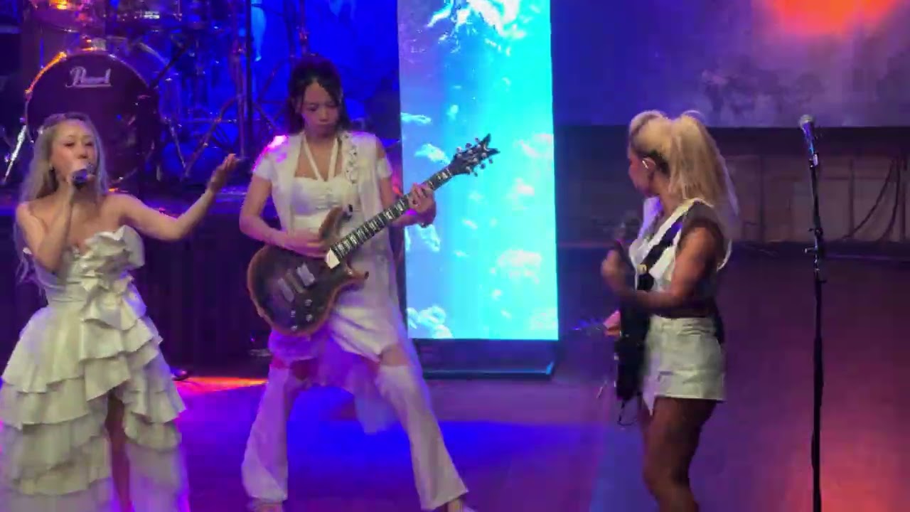 LOVEBITES / BRAVEHEARTED / Rookies RocHaus, West Dundee, IL 11-08-25