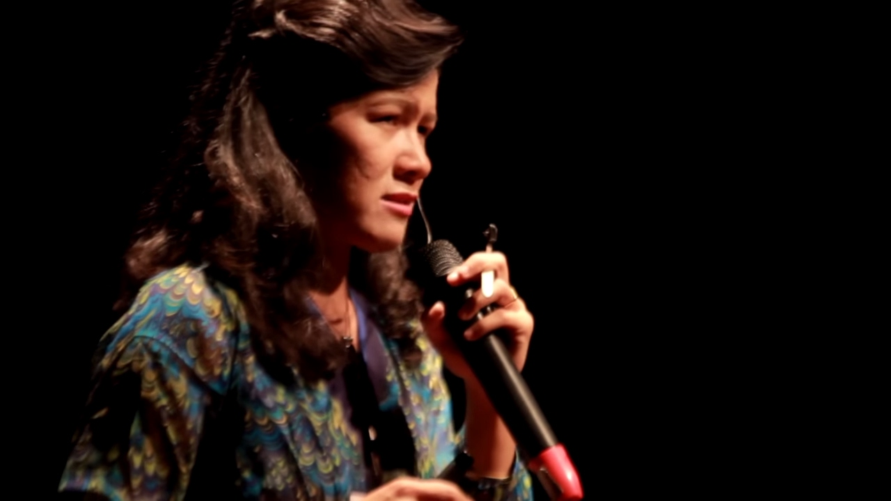 Fighting in the past, fighting for the future | Thao Griffiths | TEDxBaDinh