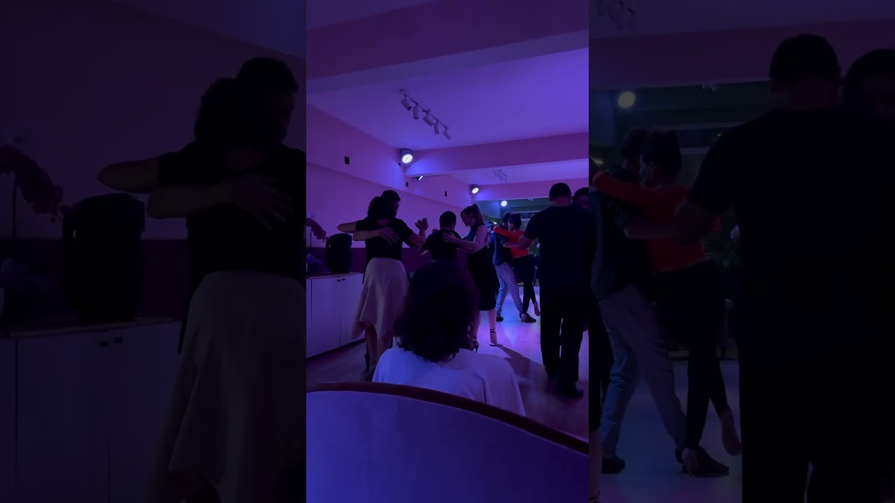 Mucho Tango milonga (sat @ TangoLAB) dancing front view - S&atilde;o Paulo, Brazil