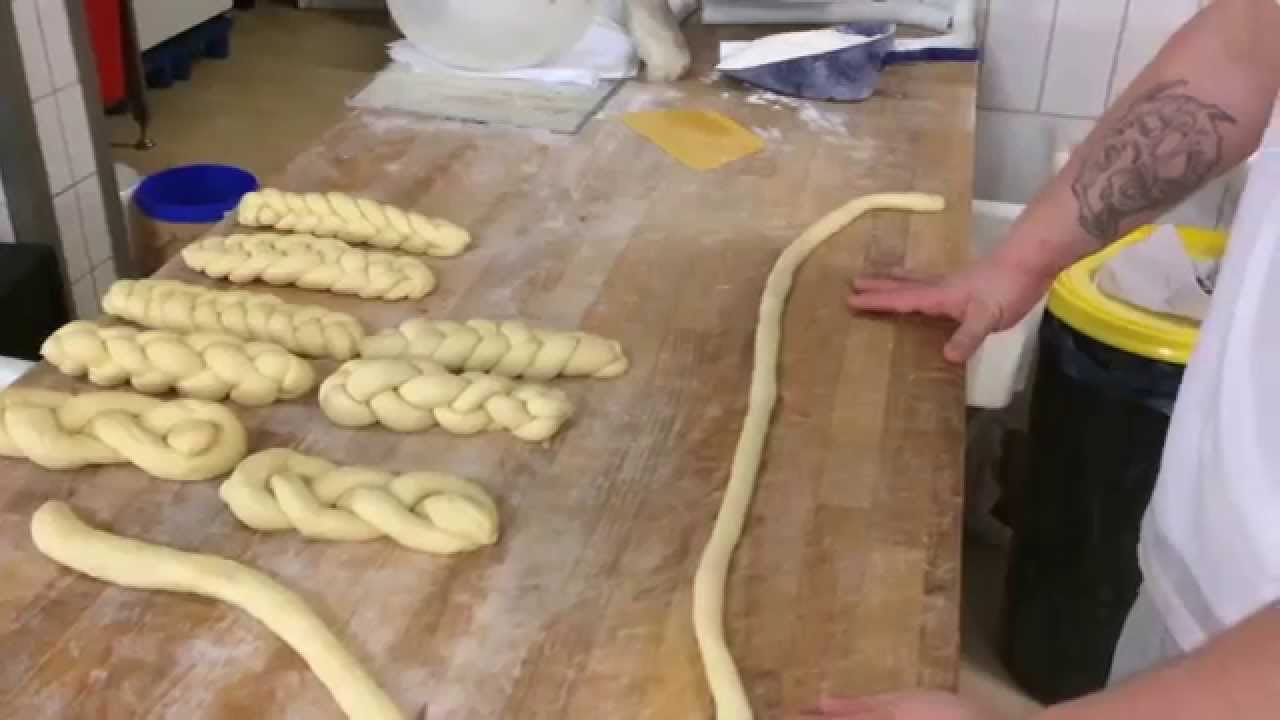 1-5 Strang Zöpfe aus Hefeteig