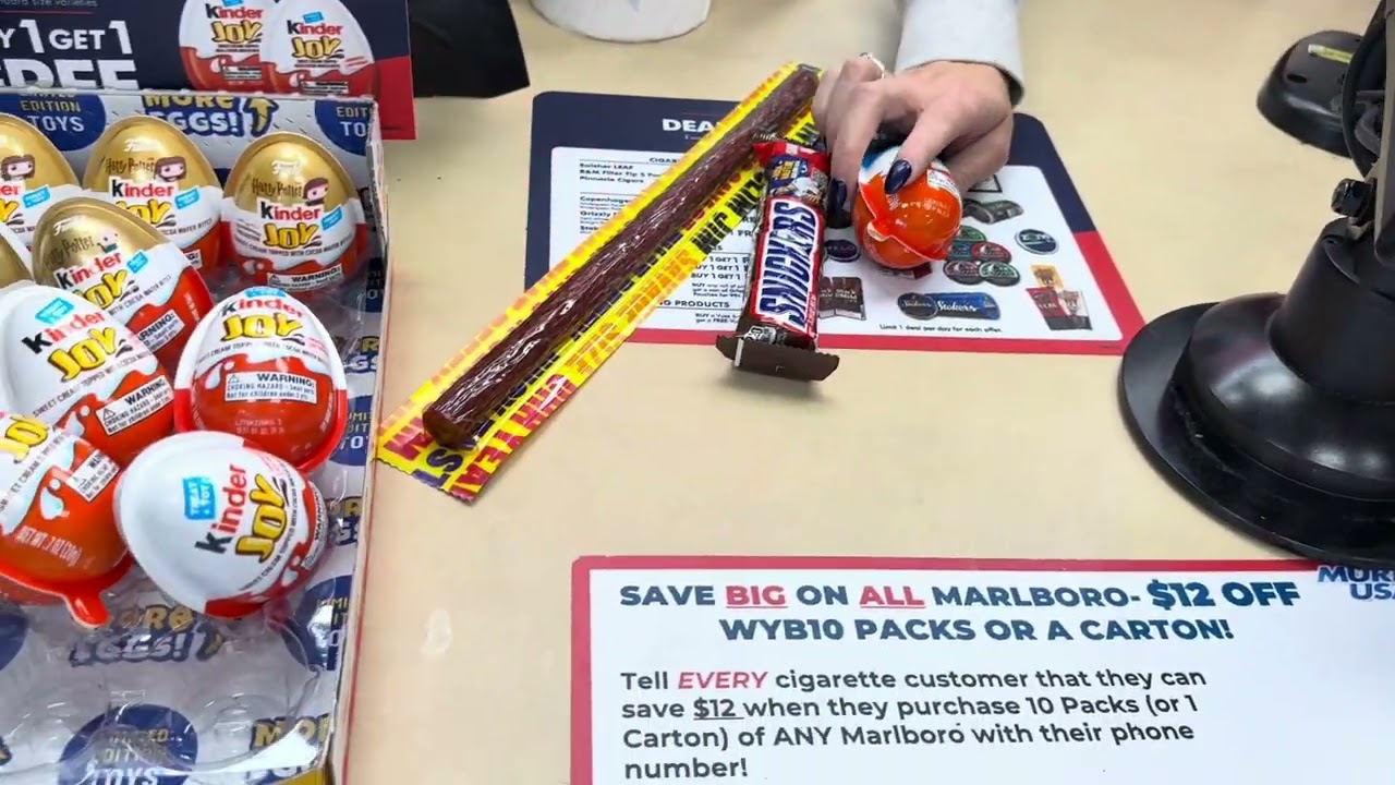 Murphy Express Murphy USA In Moultrie GA Slim Jim Savage Snickers King Size And Kinder Joy￼