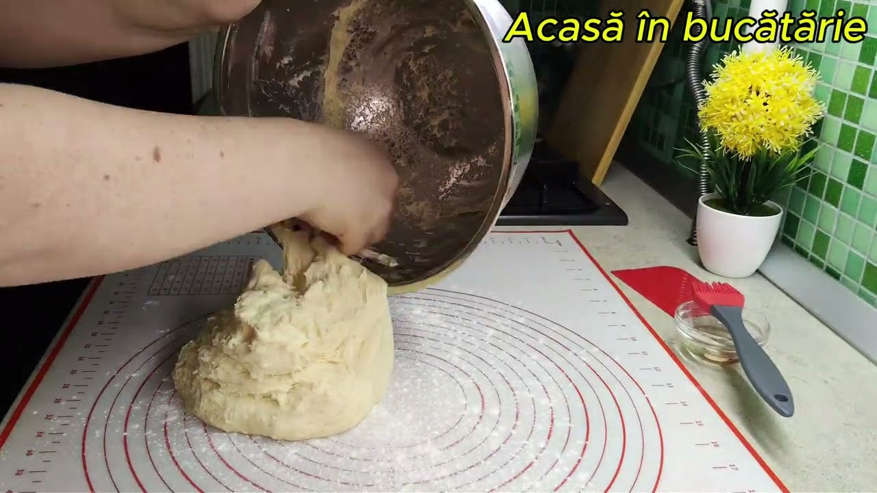 Cornuri pufoase cu gem de prune