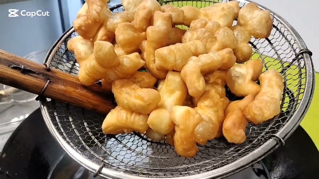 เคล็ดลับนวดปาท่องโก๋ให้ฟู กรอบกลวงสวย