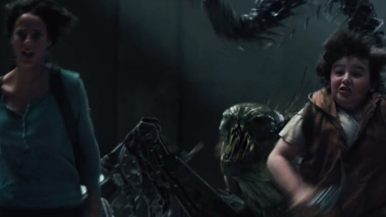 Thomas and the gang fight off Grievers to escape The Maze [Maze Runner]