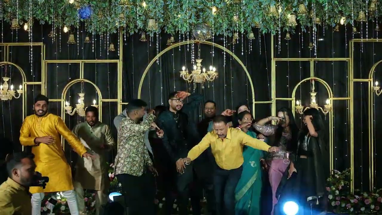 Ratan Chacha & Sushma chachi | Powerful Couple Dance | Grand NH Wedding