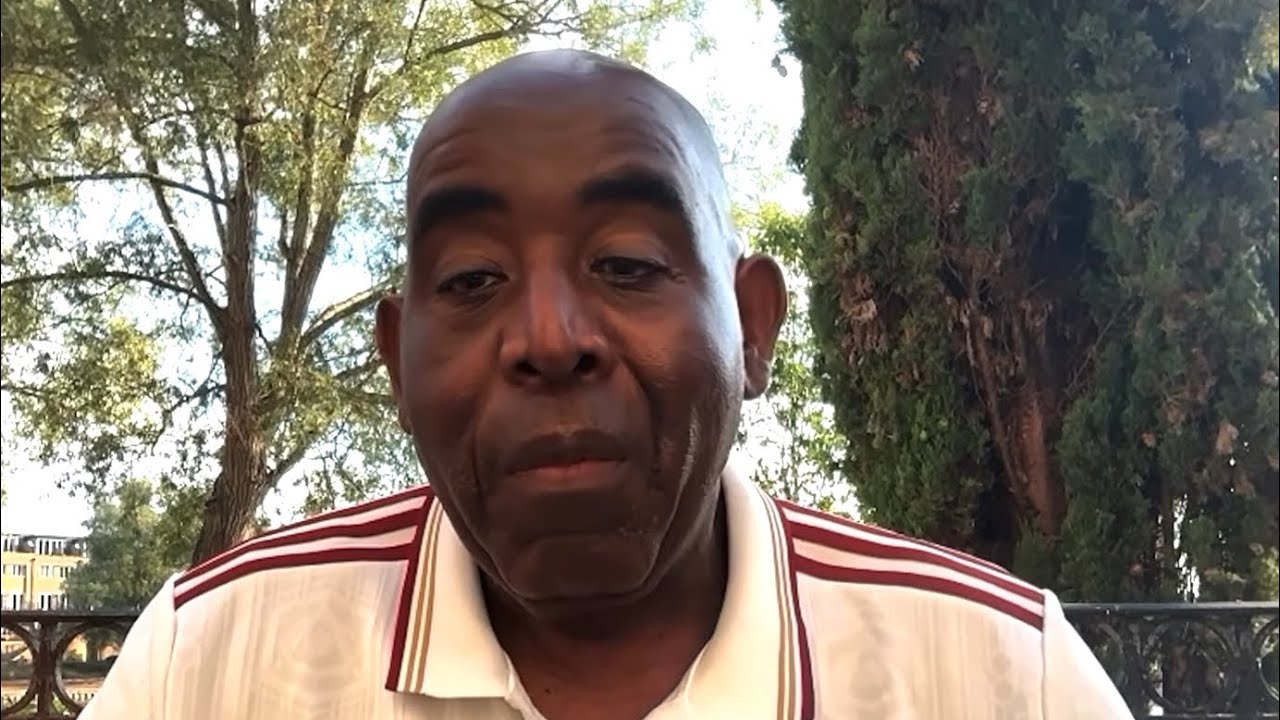 Robbie tries to understand why Rogers would pick Chelsea over Arsenal&hellip;