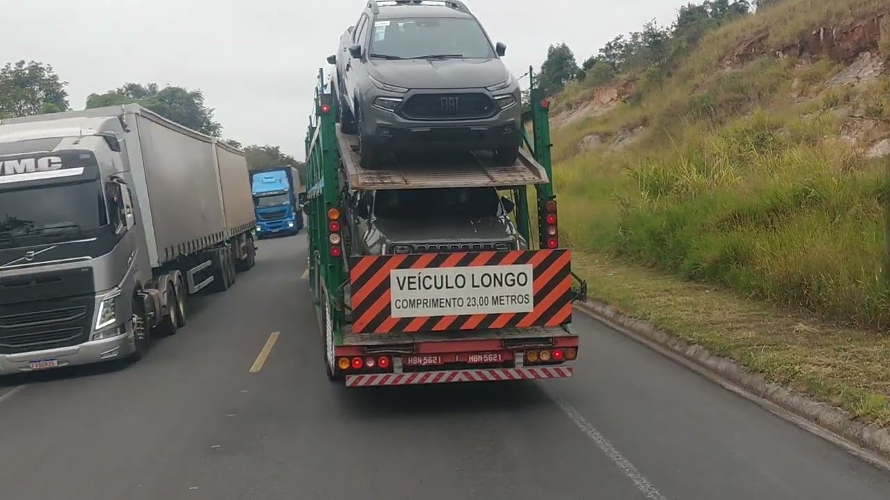 NA BR 251 SE NÃO TIVER BOM SENSO IRIA TER MORTE TODOS DIAS.