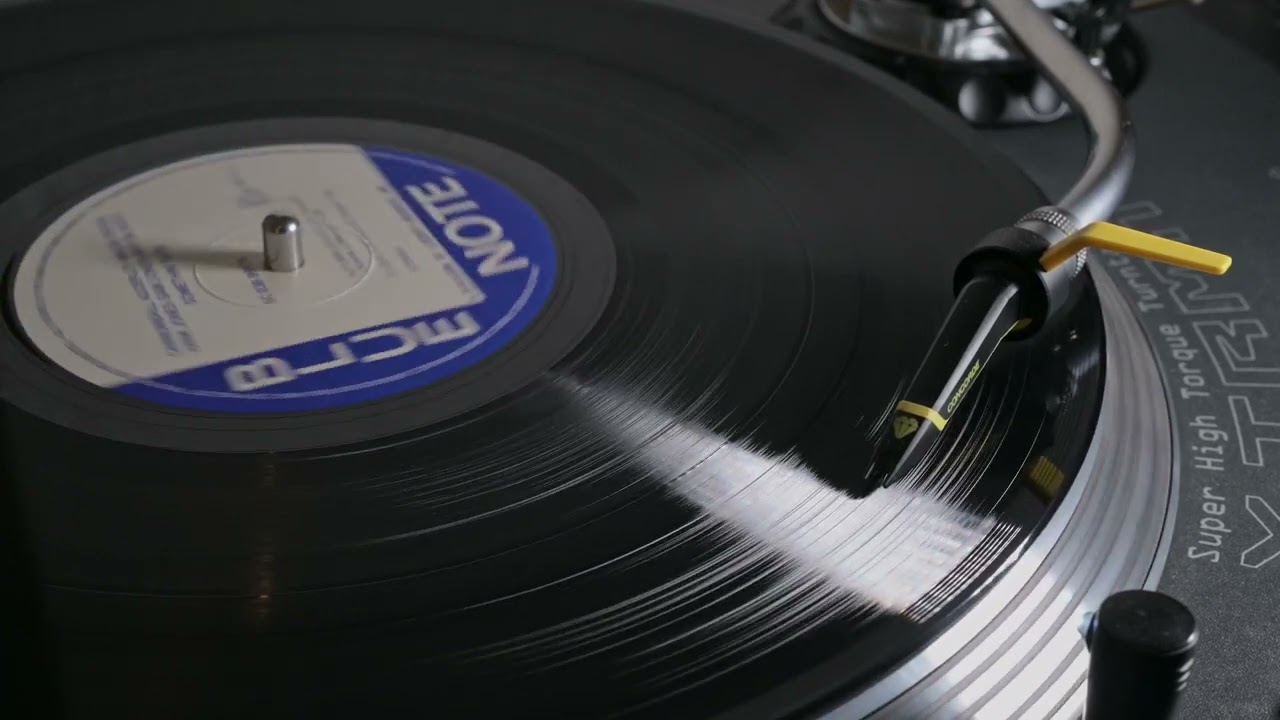 Ortofon Concorde MKII Club playing Autumn Leaves by Cannonball Adderley