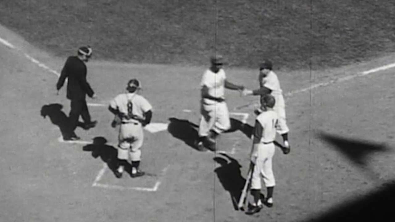 WS1956 Gm1: Robinson's solo home run off Ford