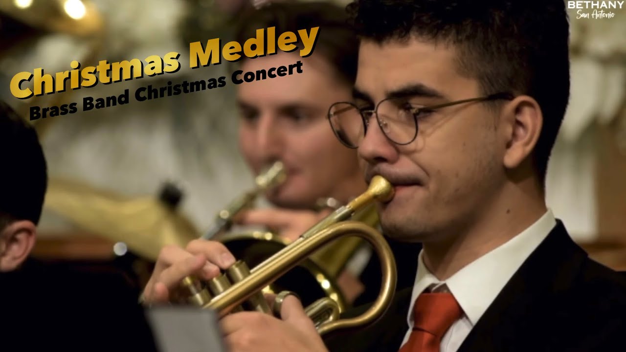 Christmas Medley - Fanfare Reunite din America
