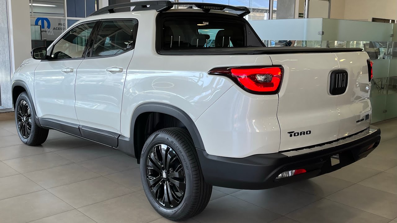 NOVA FIAT TORO VOLCANO 2023 COM KIT BLACK IGUAL A TOP DE LINHA ULTRA! PRE&Ccedil;O DA MELHOR PICAPE FLEX!