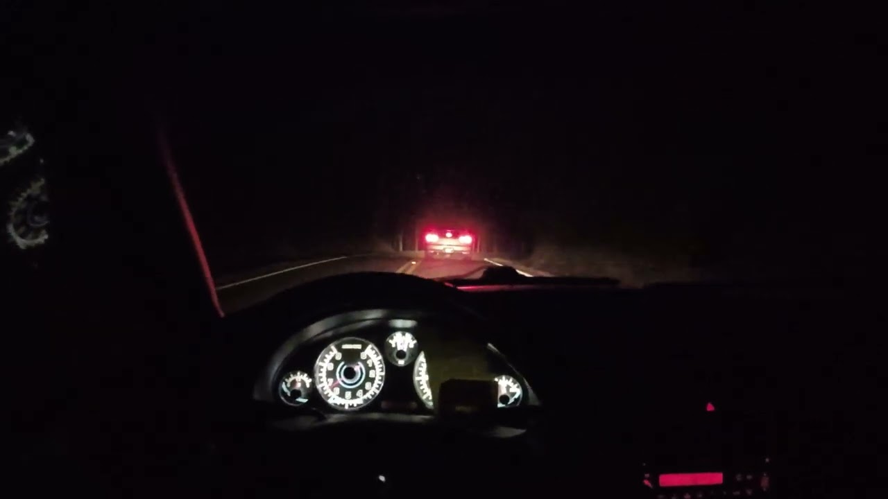 Miata chasing Skyline on Tail of the Dragon part 1