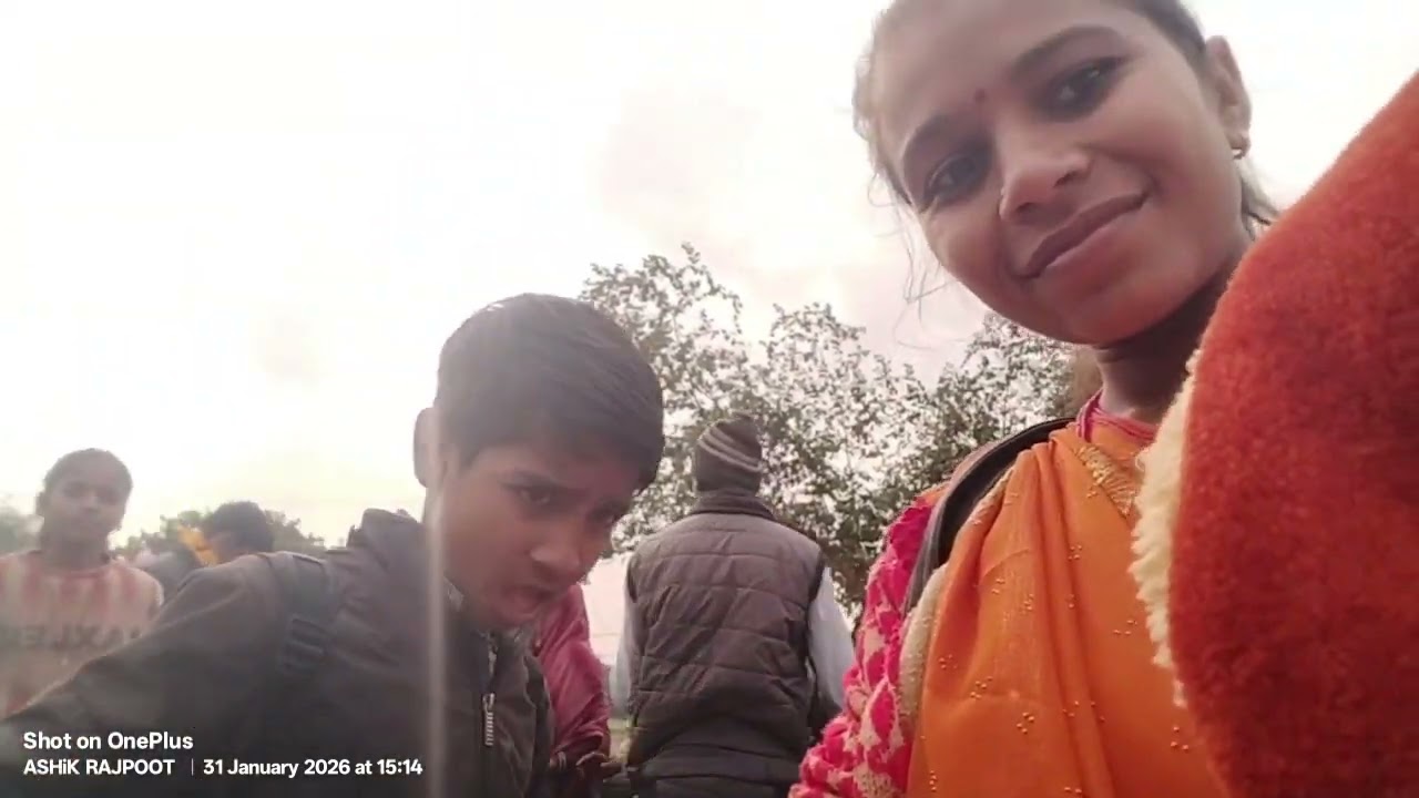 चाचा जी गए कमर बरने बहन भी🏫🚩