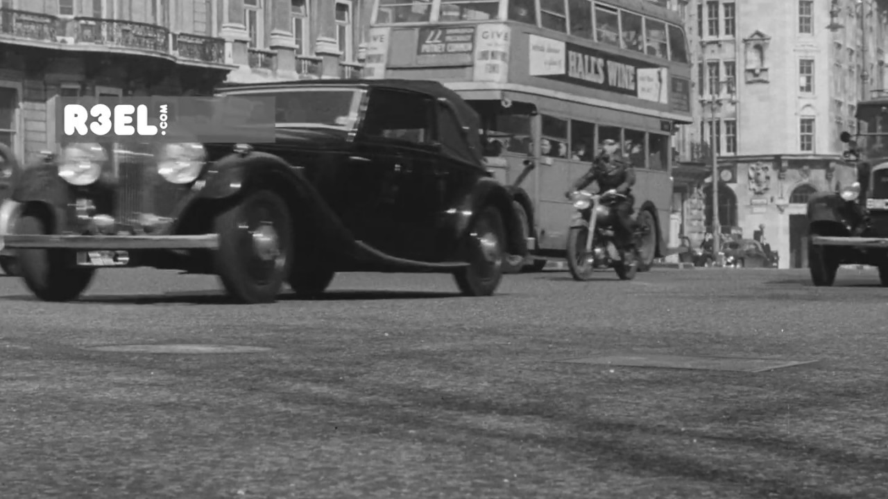 London Traffic Late 1930s