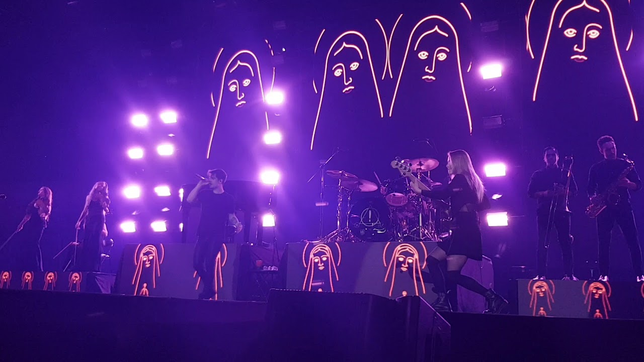 Say Amen (Saturday Night) - Panic! At The Disco (Live in Manila 2018)