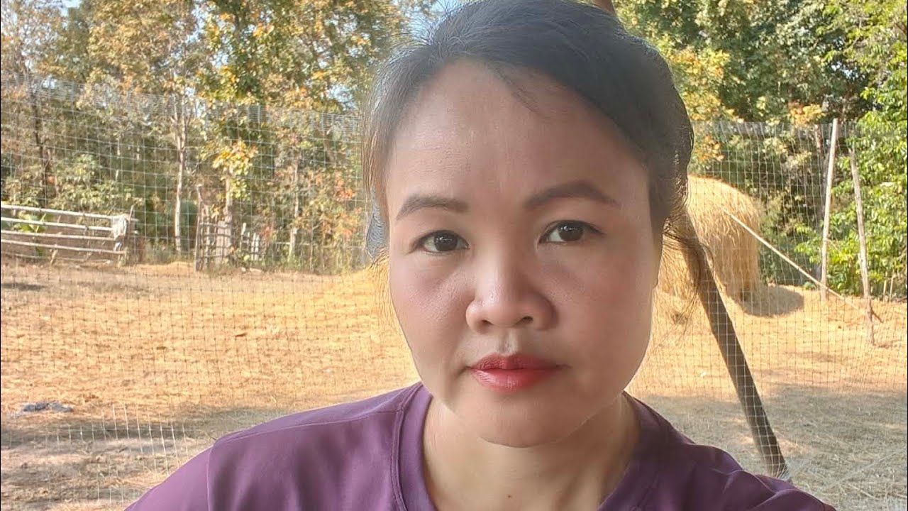 ลูกเกด สาวลาว กำลังถ่ายทอดสด!Epนั่งฝานมันจ้า