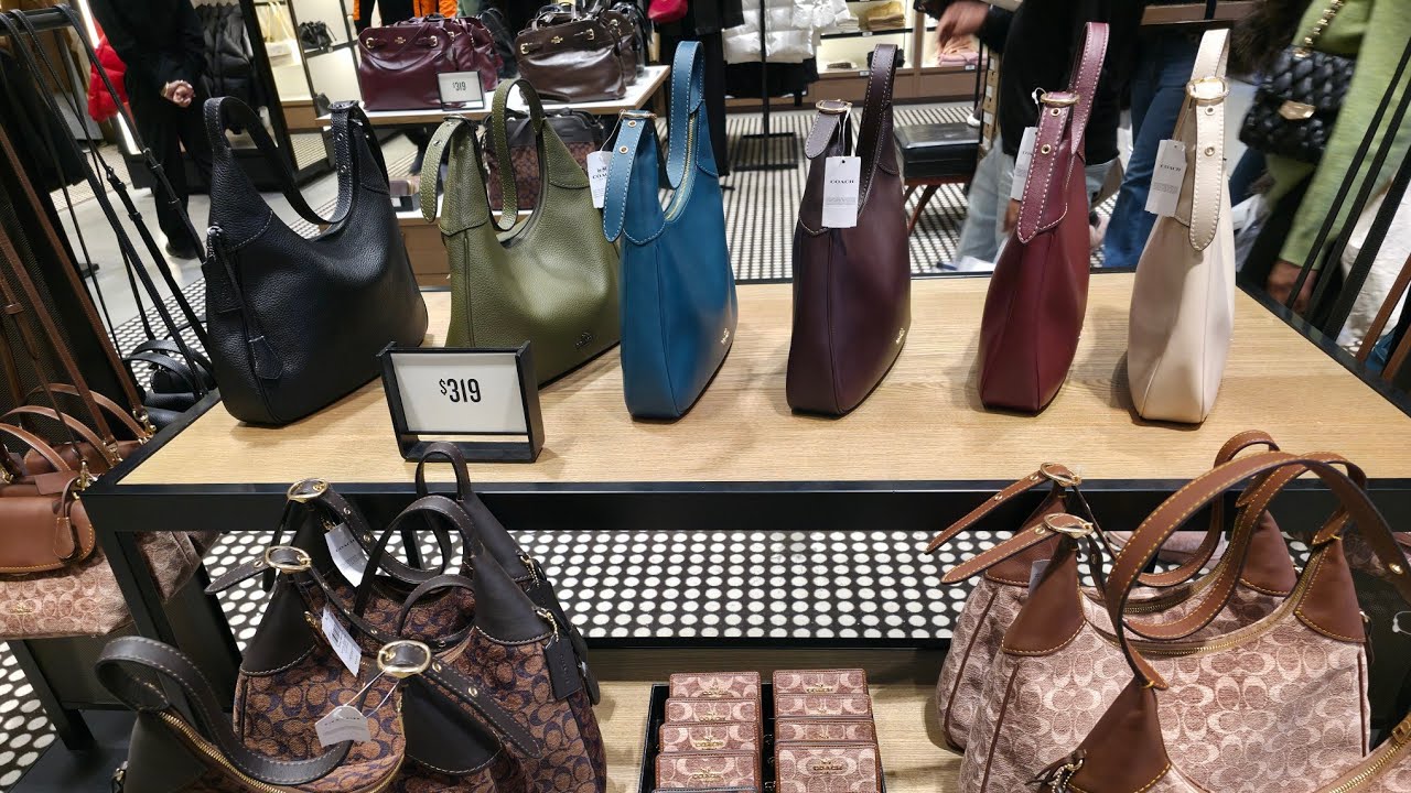 🛍COACH OUTLET~ LET