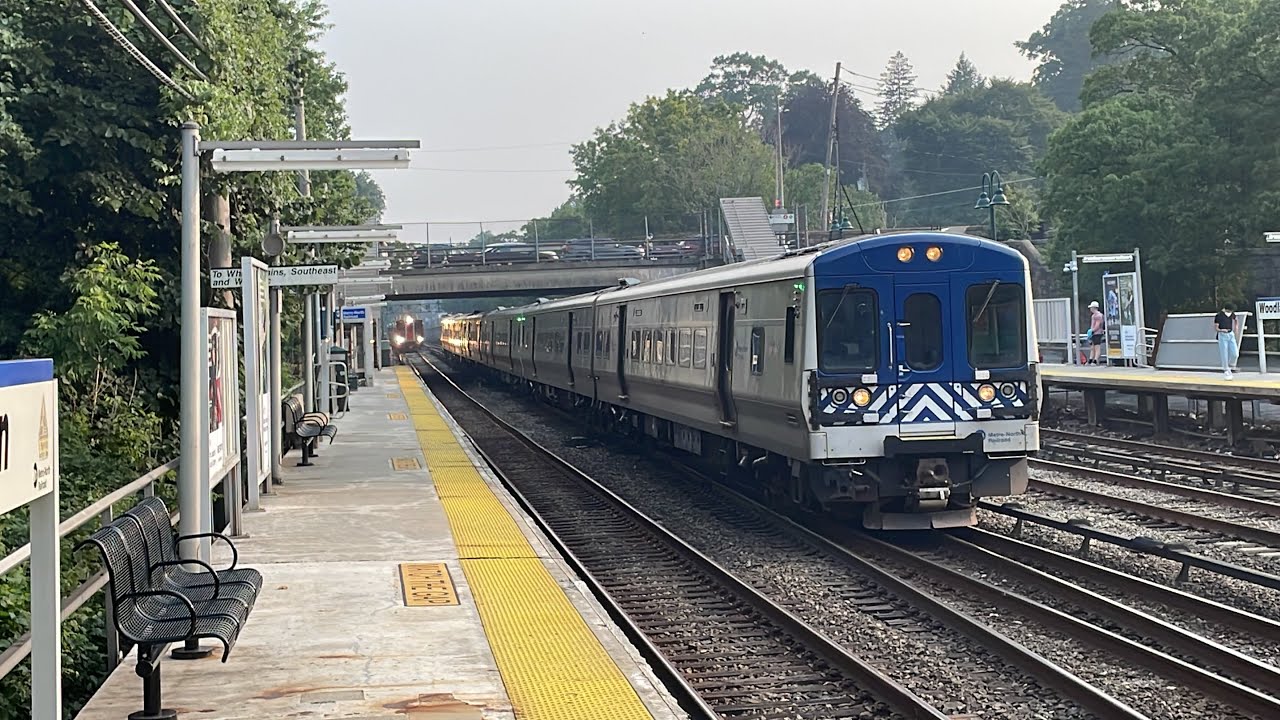 MNRR Harlem Line: PM Rush Hour Action @Woodlawn Ft 12 Car M7A
