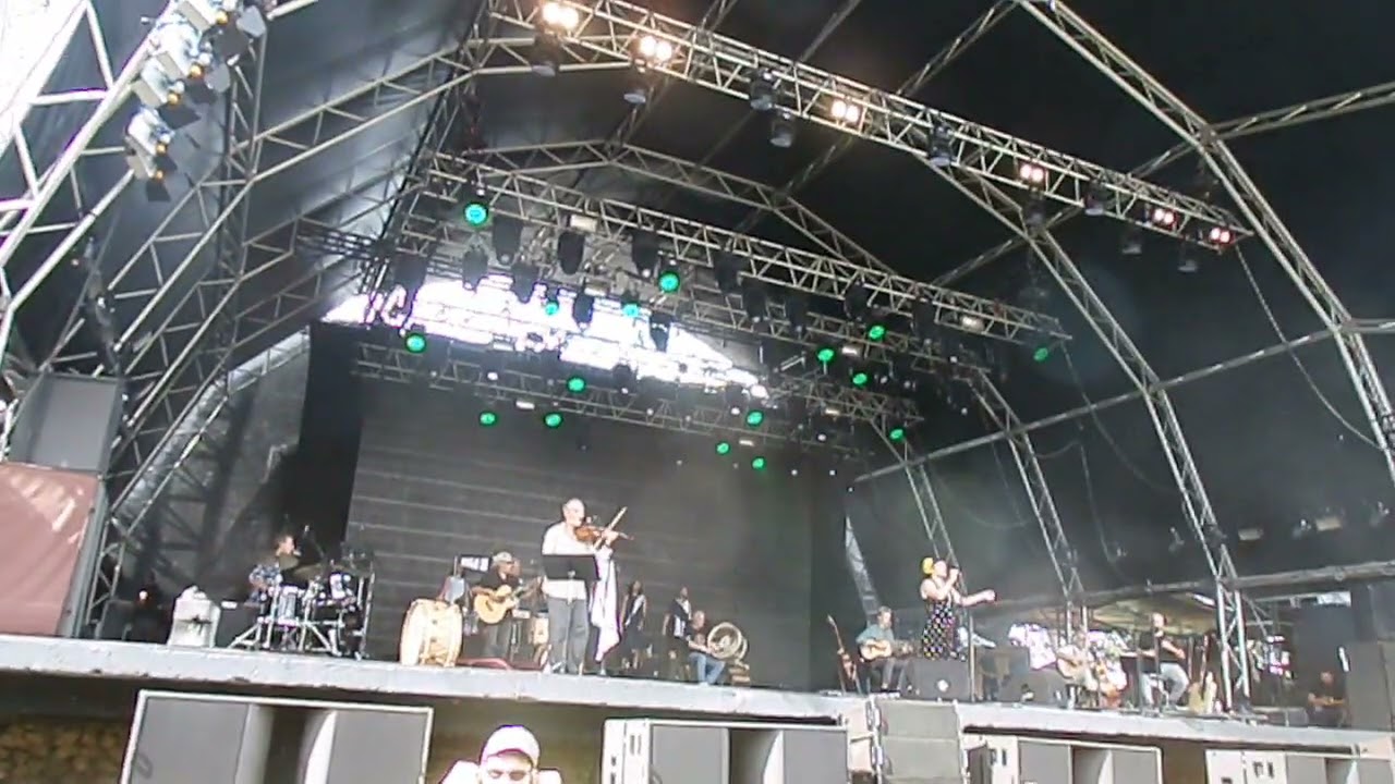 Brigada Victor Jara- Ao Romper da Bela Aurora (ao vivo na Festa do Avante 7/09/2025)