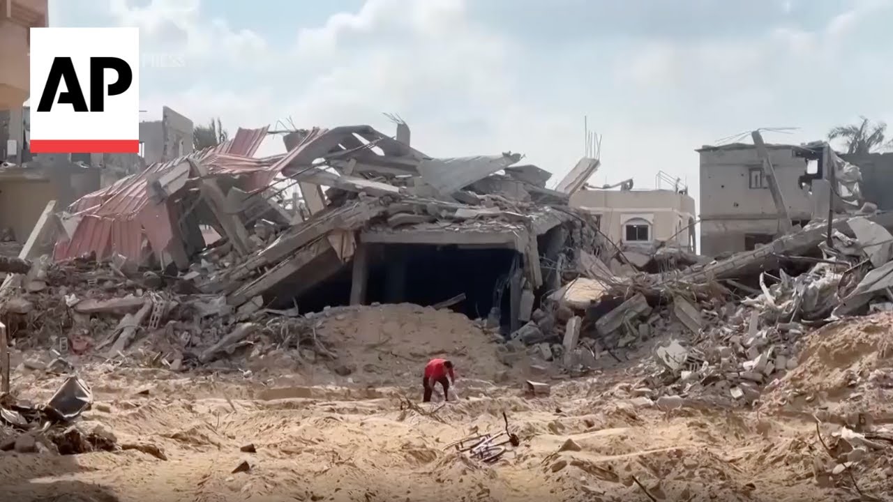 Palestinians returning to Khan Younis after Israel's withdrawal find destruction