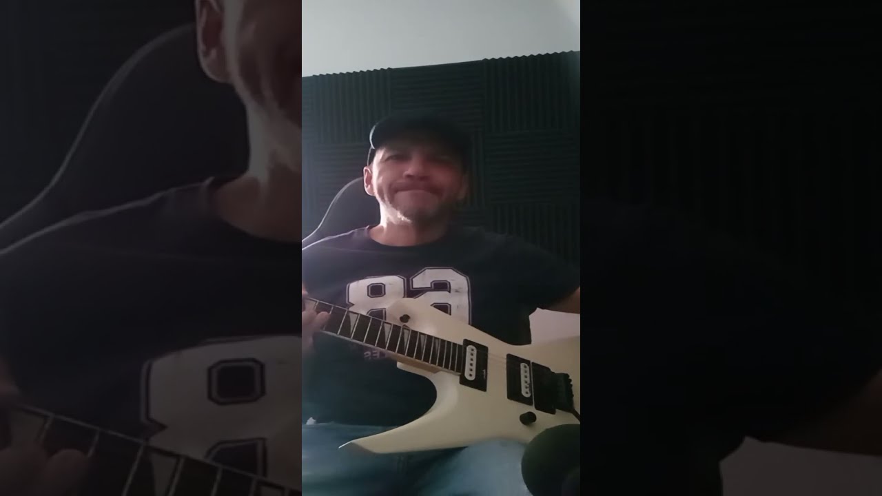 FATELINE está en vivo recibiendo guitarra 🎸