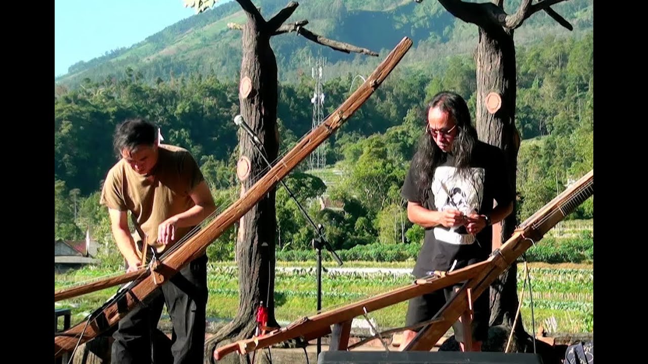 Garu  performed at Dung Kluruk  on 07 June 2025 by Wukir Suryadi and Ken Ueno