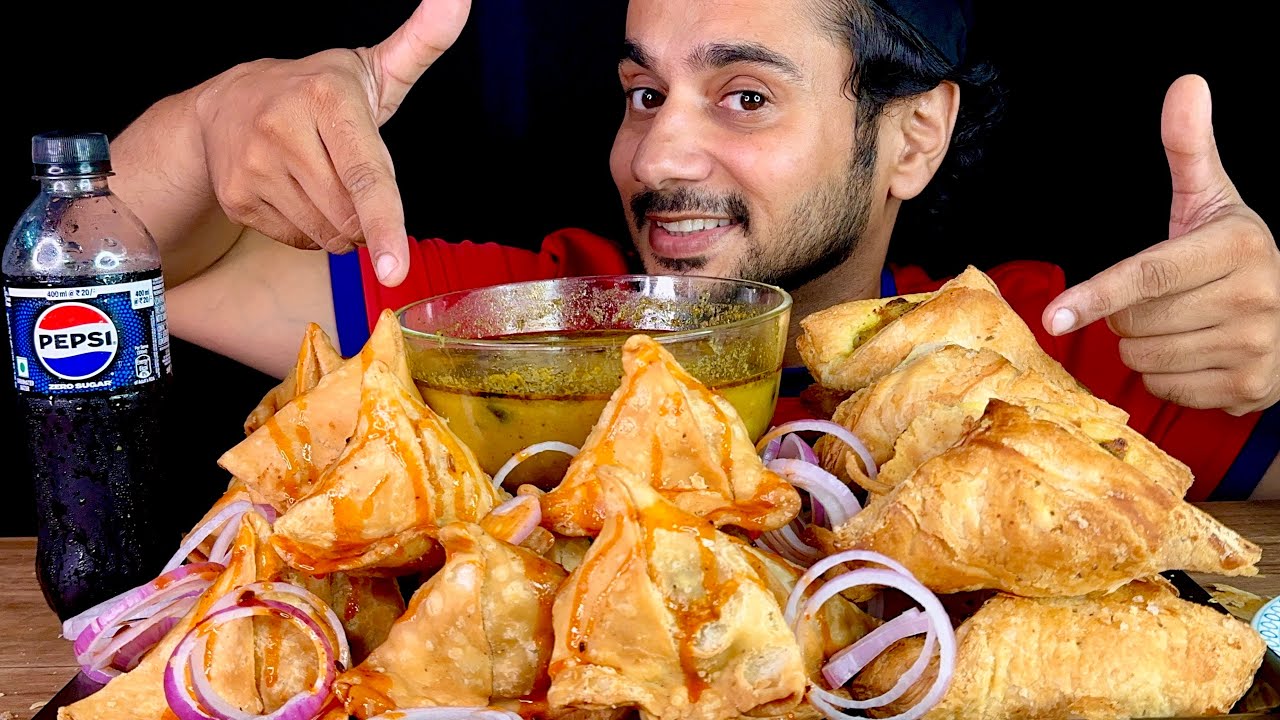 Eating Samosa ( Sinhala) Puff Patties With Aloo Jhol ki Sabji | Street Food Challenge 