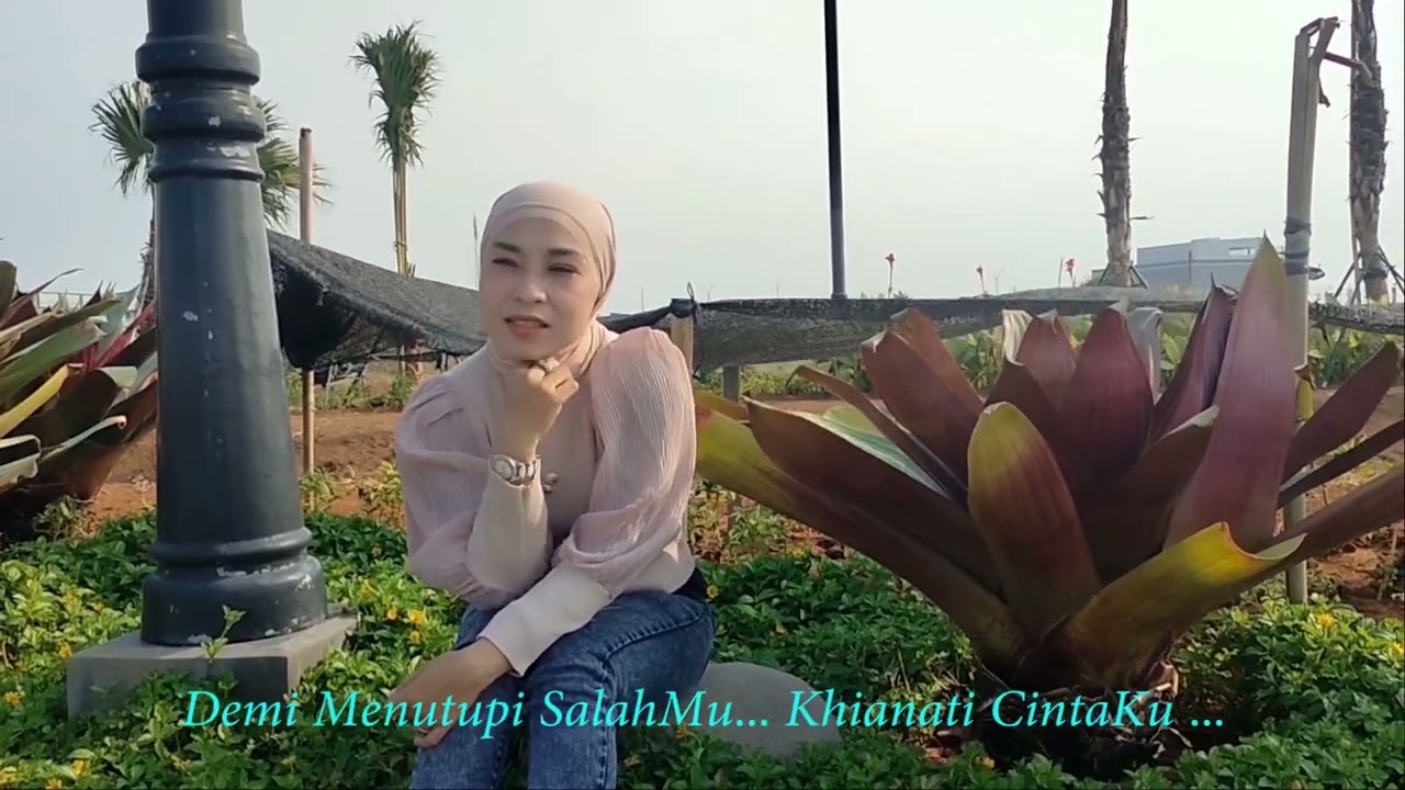 Ratna Sari