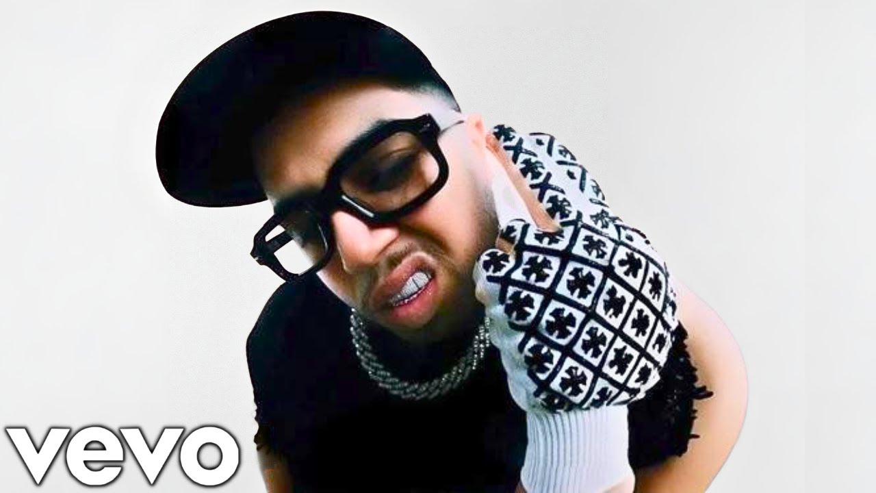 Hamza - Mania ft. GIMS (Clip Officiel)