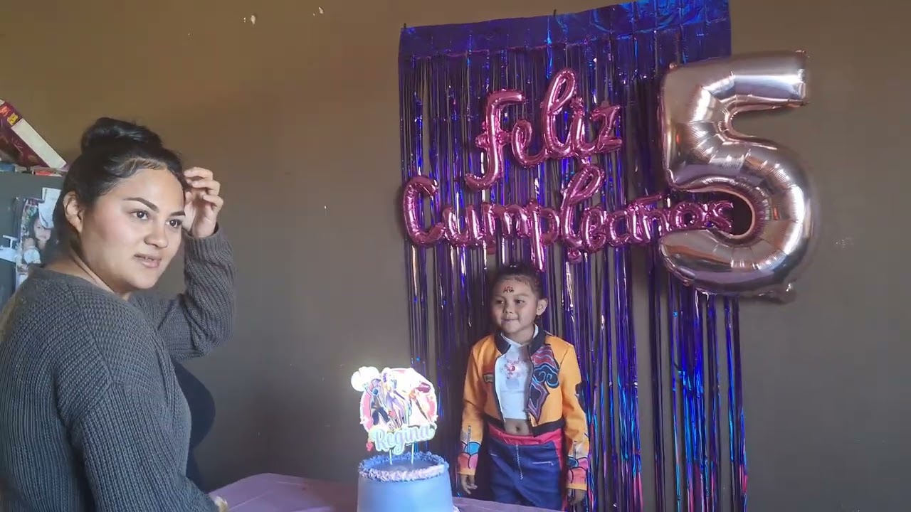 Cumpleaños de Regina y licuado de doctor Valencia 